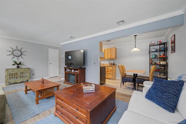 276 Temple Hill Road 1117, New Windsor, NY 12553