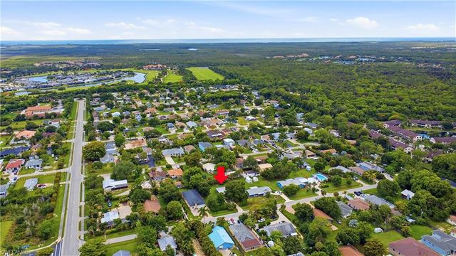 133 2nd ST, Naples, FL 34113