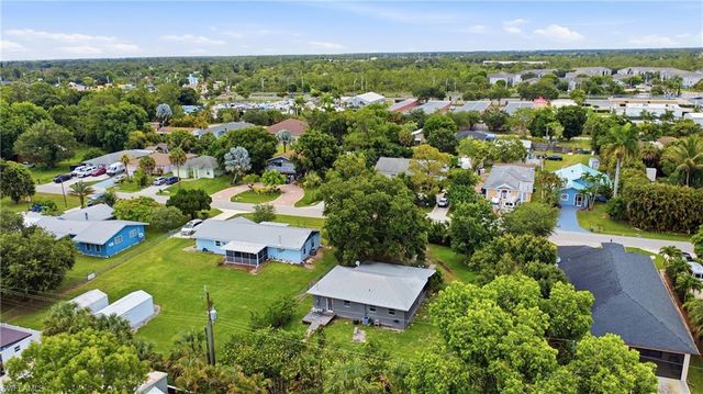 133 2nd ST, Naples, FL 34113