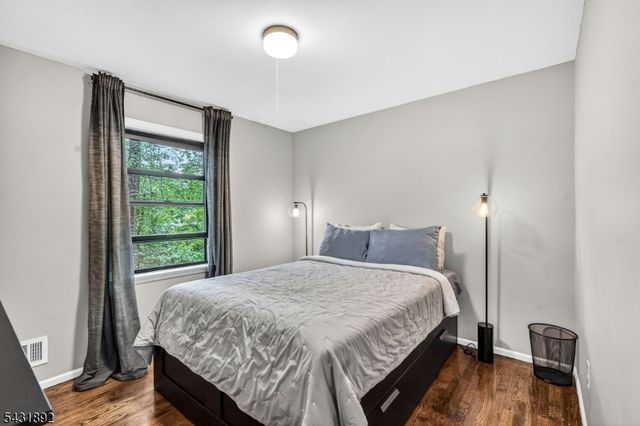 25 State St, Clark Twp., NJ 07066
