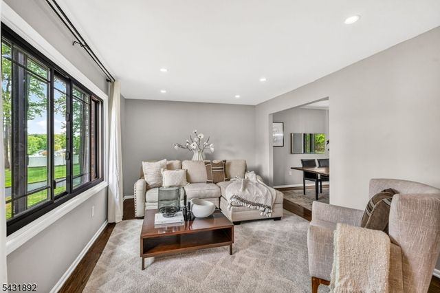 25 State St, Clark Twp., NJ 07066