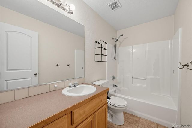 3251 Tamarac Lane, Johnstown, CO 80534