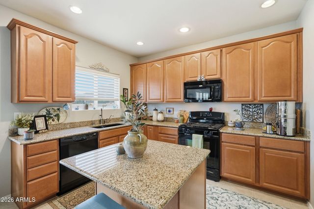 956 E CANYON ROCK Road, San Tan Valley, AZ 85143