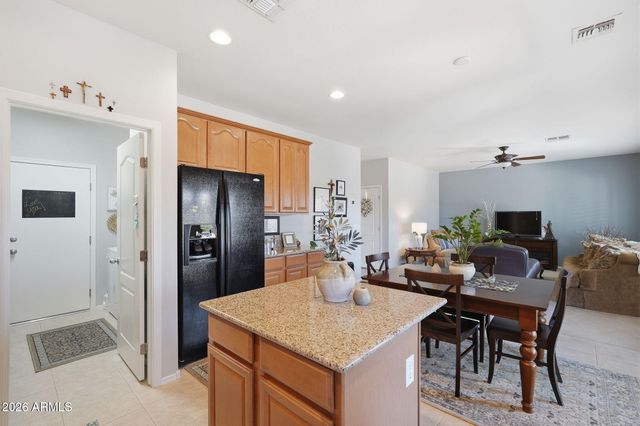 956 E CANYON ROCK Road, San Tan Valley, AZ 85143