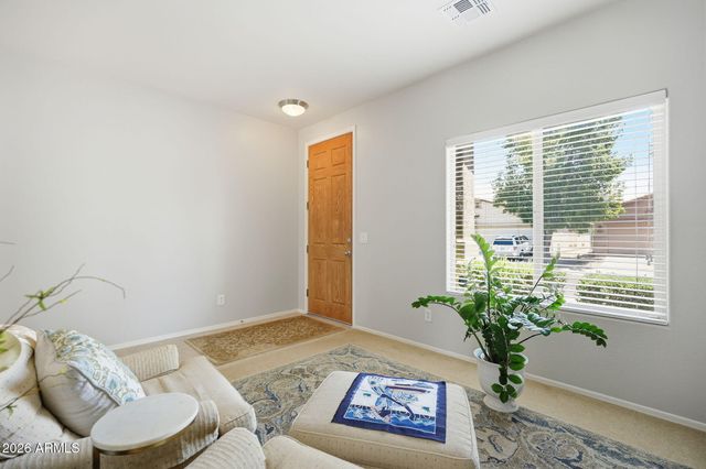 956 E CANYON ROCK Road, San Tan Valley, AZ 85143