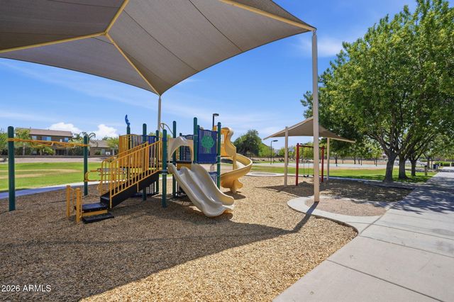 956 E CANYON ROCK Road, San Tan Valley, AZ 85143