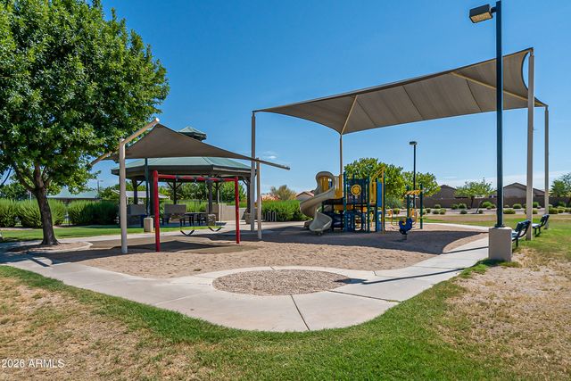 956 E CANYON ROCK Road, San Tan Valley, AZ 85143
