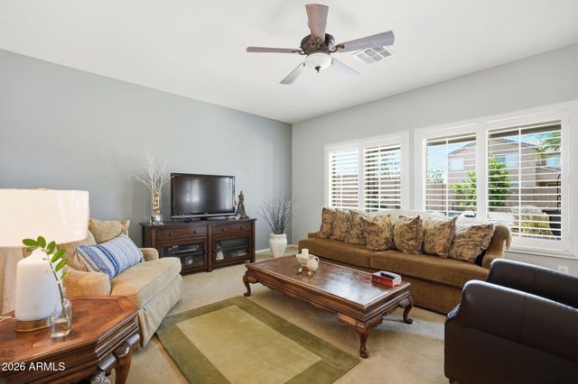 956 E CANYON ROCK Road, San Tan Valley, AZ 85143