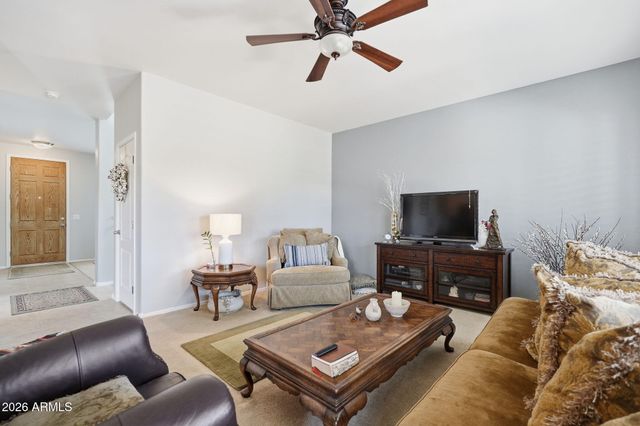956 E CANYON ROCK Road, San Tan Valley, AZ 85143