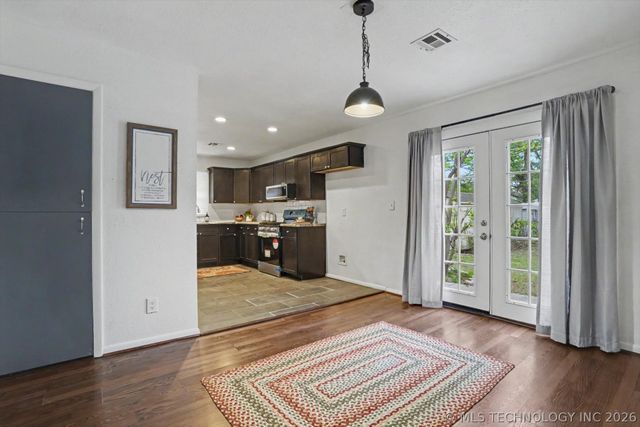 2525 N Xanthus Avenue, Tulsa, OK 74110