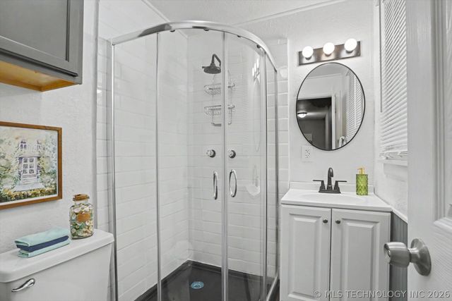 2525 N Xanthus Avenue, Tulsa, OK 74110