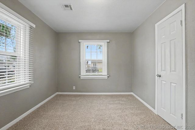 2525 N Xanthus Avenue, Tulsa, OK 74110