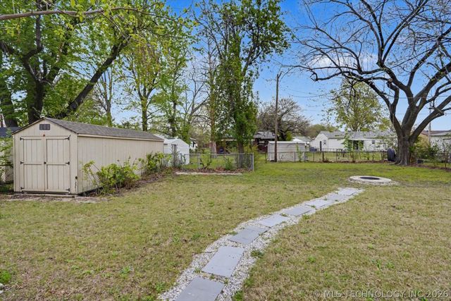 2525 N Xanthus Avenue, Tulsa, OK 74110