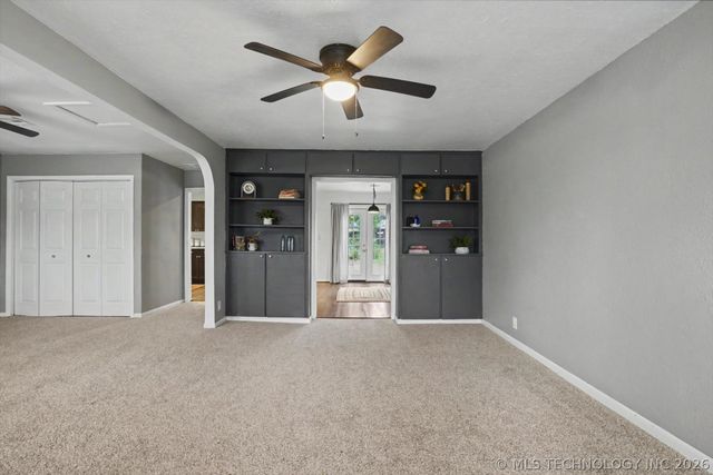 2525 N Xanthus Avenue, Tulsa, OK 74110