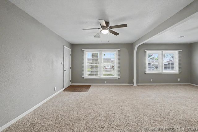 2525 N Xanthus Avenue, Tulsa, OK 74110