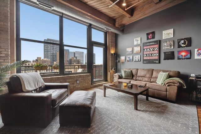 1040 W ADAMS Street 402, Chicago, IL 60607