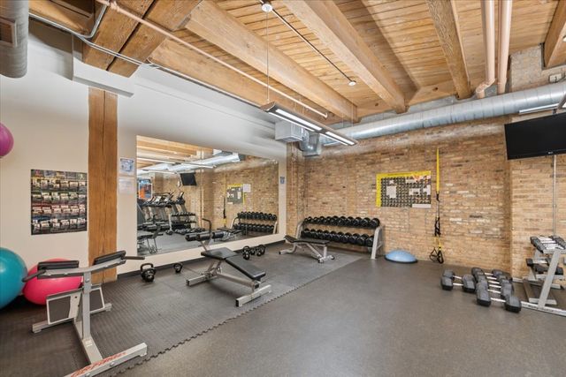 1040 W ADAMS Street 402, Chicago, IL 60607