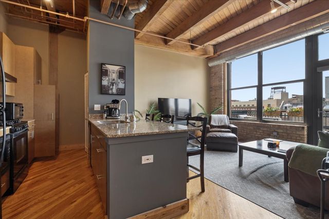 1040 W ADAMS Street 402, Chicago, IL 60607