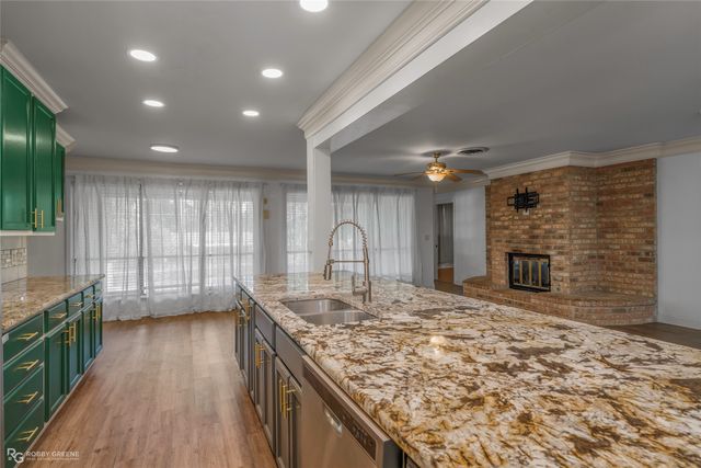 1016 Ridgewood Drive, Shreveport, LA 71118