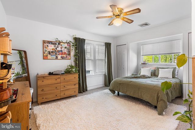 212 WHITE HORSE, West Collingswood, NJ 08107