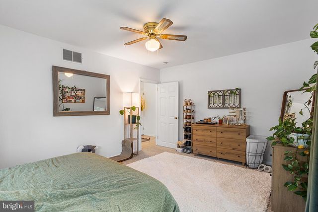 212 WHITE HORSE, West Collingswood, NJ 08107