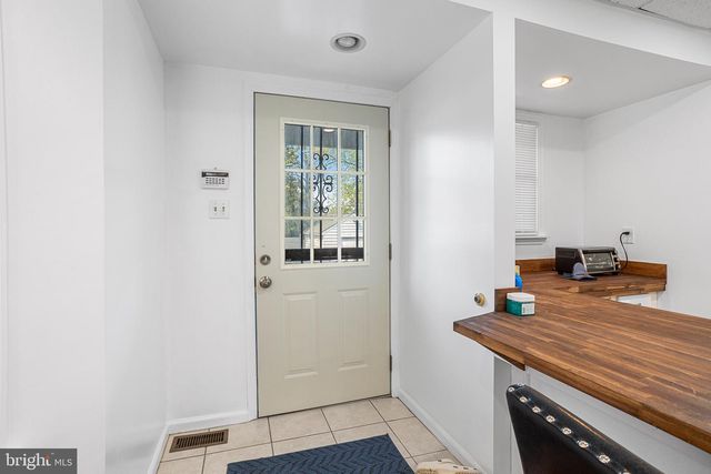 212 WHITE HORSE, West Collingswood, NJ 08107