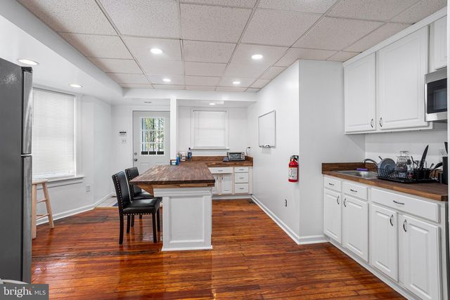 212 WHITE HORSE, West Collingswood, NJ 08107