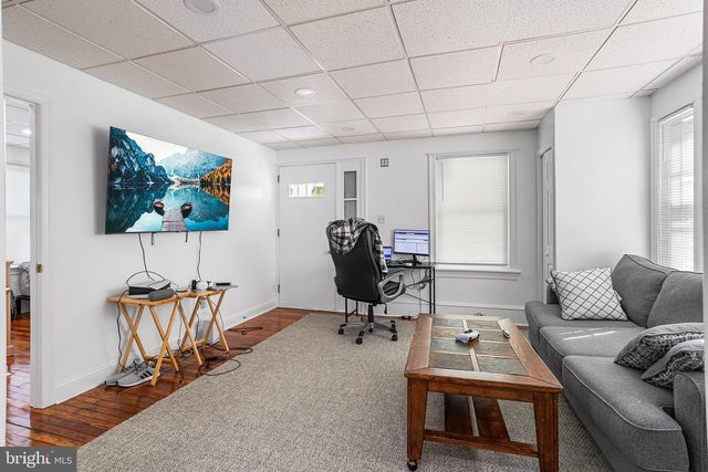 212 WHITE HORSE, West Collingswood, NJ 08107