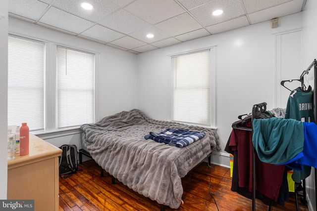 212 WHITE HORSE, West Collingswood, NJ 08107