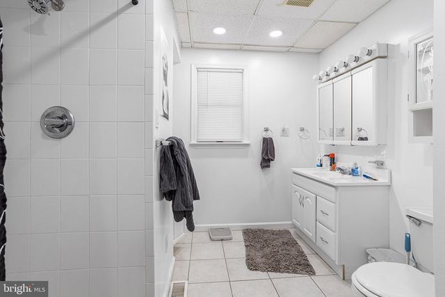 212 WHITE HORSE, West Collingswood, NJ 08107