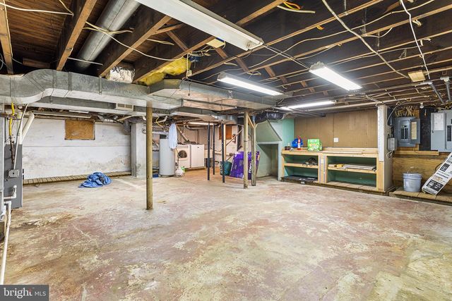 212 WHITE HORSE, West Collingswood, NJ 08107