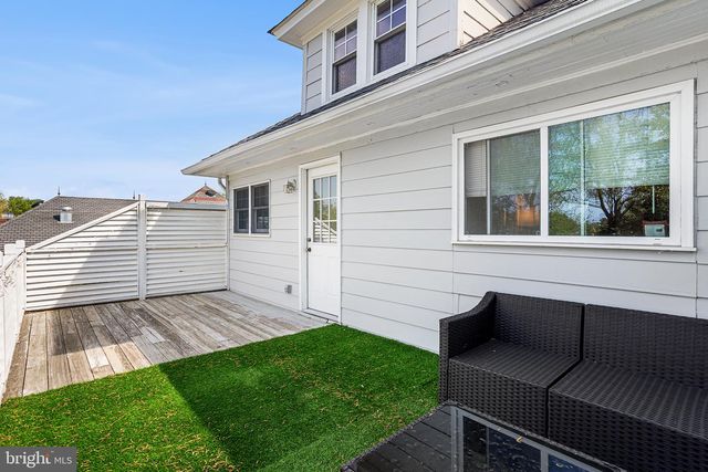 212 WHITE HORSE, West Collingswood, NJ 08107