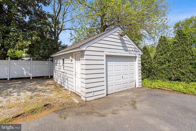 212 WHITE HORSE, West Collingswood, NJ 08107