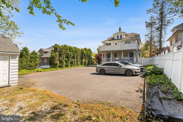 212 WHITE HORSE, West Collingswood, NJ 08107