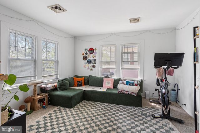 212 WHITE HORSE, West Collingswood, NJ 08107