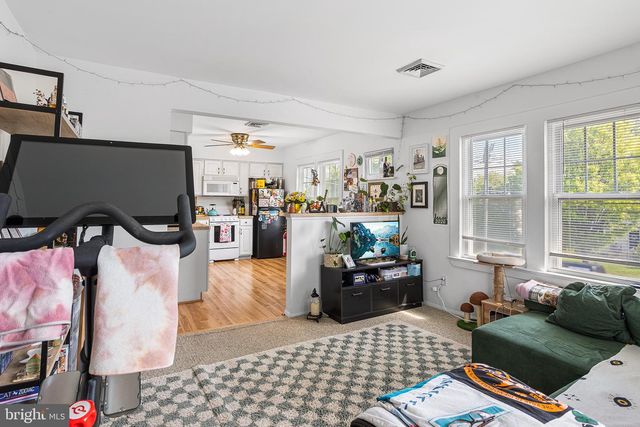 212 WHITE HORSE, West Collingswood, NJ 08107