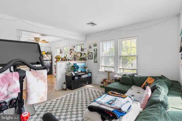 212 WHITE HORSE, West Collingswood, NJ 08107