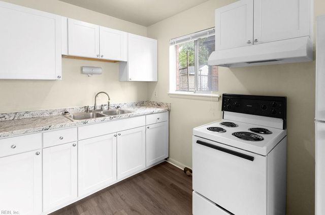 1037 W 37th Unit ST B, Norfolk, VA 23508