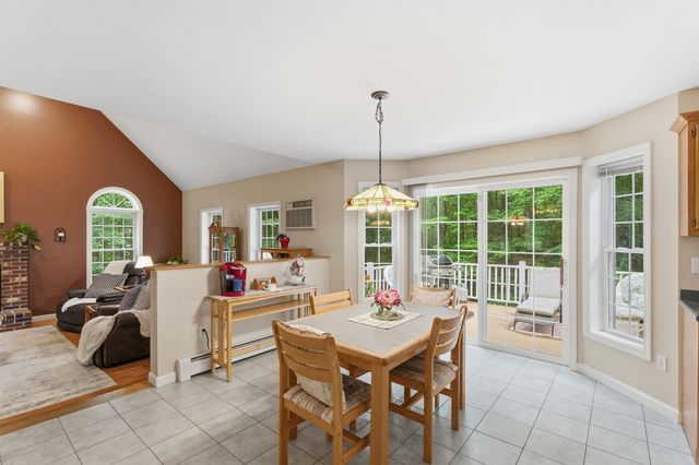 5 Alderwood Court, Hooksett, NH 03106