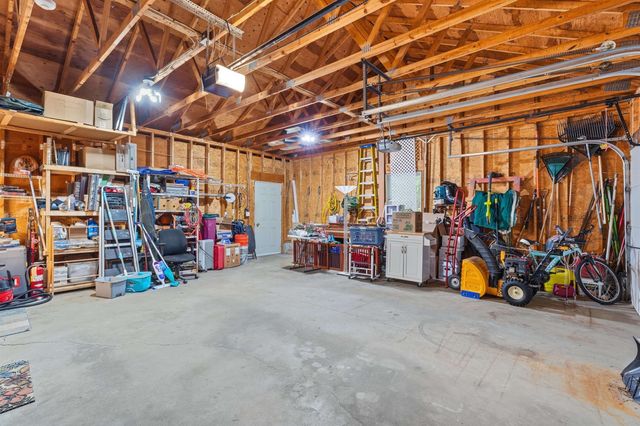 5 Alderwood Court, Hooksett, NH 03106