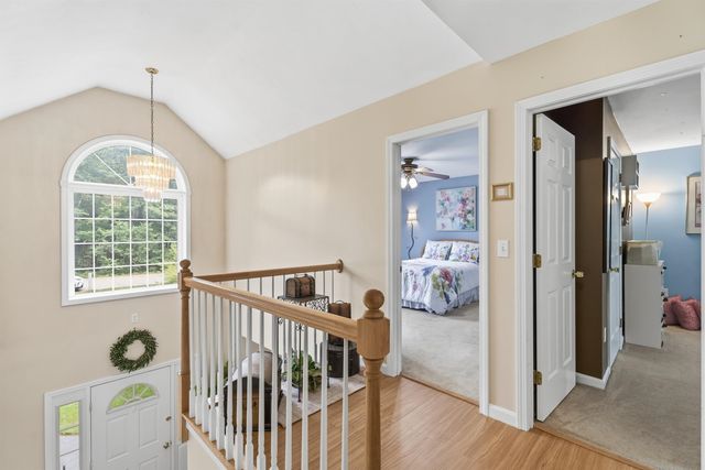 5 Alderwood Court, Hooksett, NH 03106