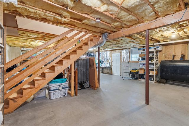 5 Alderwood Court, Hooksett, NH 03106