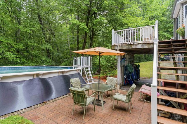 5 Alderwood Court, Hooksett, NH 03106