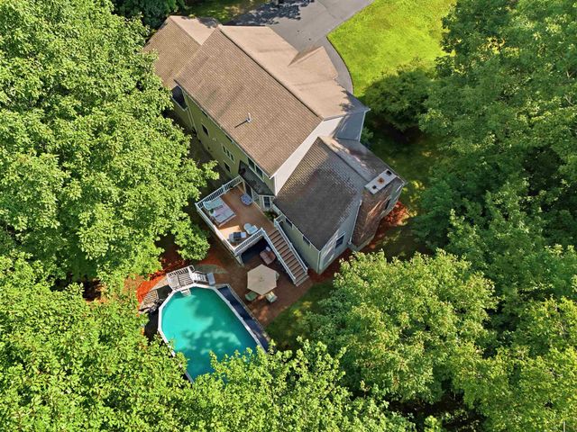 5 Alderwood Court, Hooksett, NH 03106