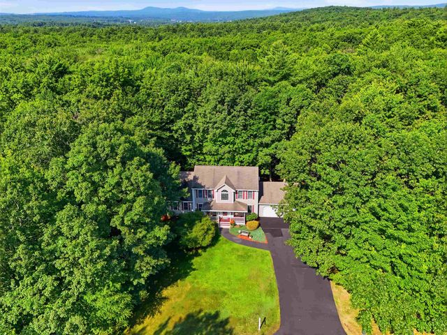 5 Alderwood Court, Hooksett, NH 03106
