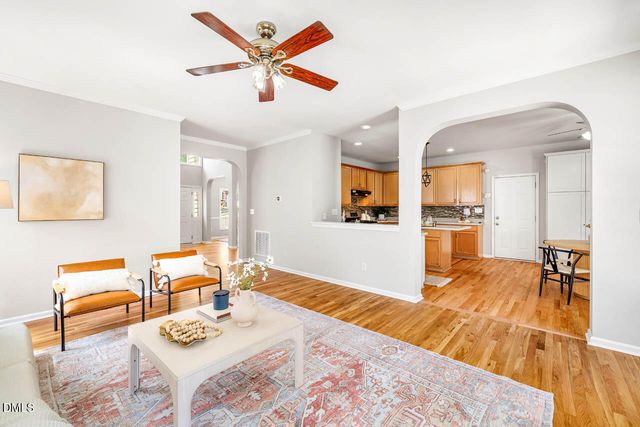 102 Adrians Place, Chapel Hill, NC 27514