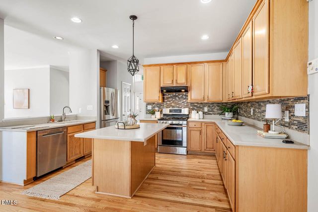 102 Adrians Place, Chapel Hill, NC 27514