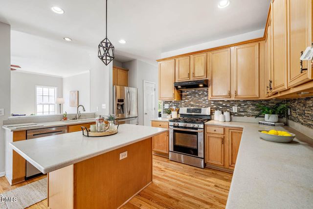 102 Adrians Place, Chapel Hill, NC 27514