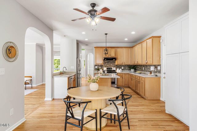 102 Adrians Place, Chapel Hill, NC 27514