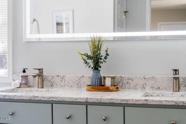 102 Adrians Place, Chapel Hill, NC 27514